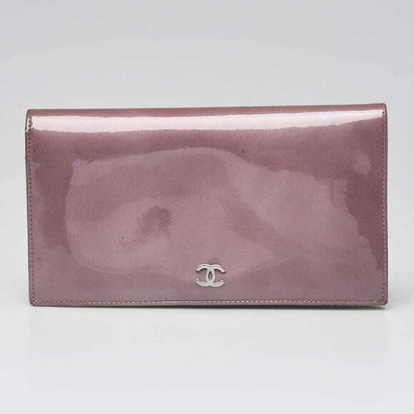 Chanel Light Purple Patent Leather CC L Yen Wallet - Picture 1 of 11